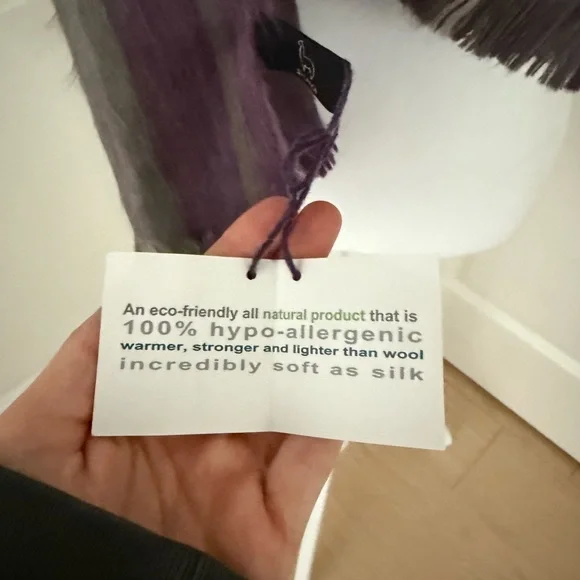 Elegant Purple and Gray Striped Scarf - BRAND NEW WITH TAGS - Picture 5 of 6